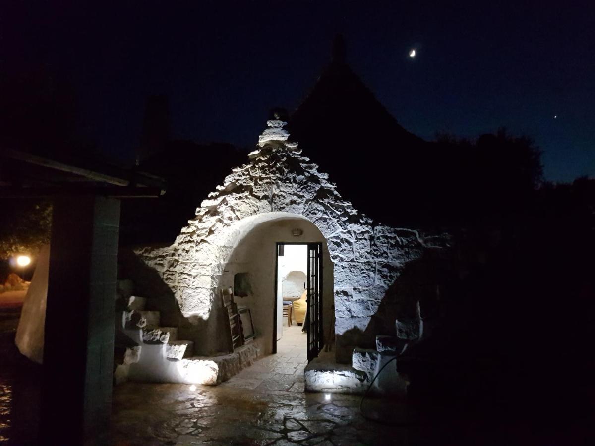 Trullo Incantevole Ostuni Bagian luar foto