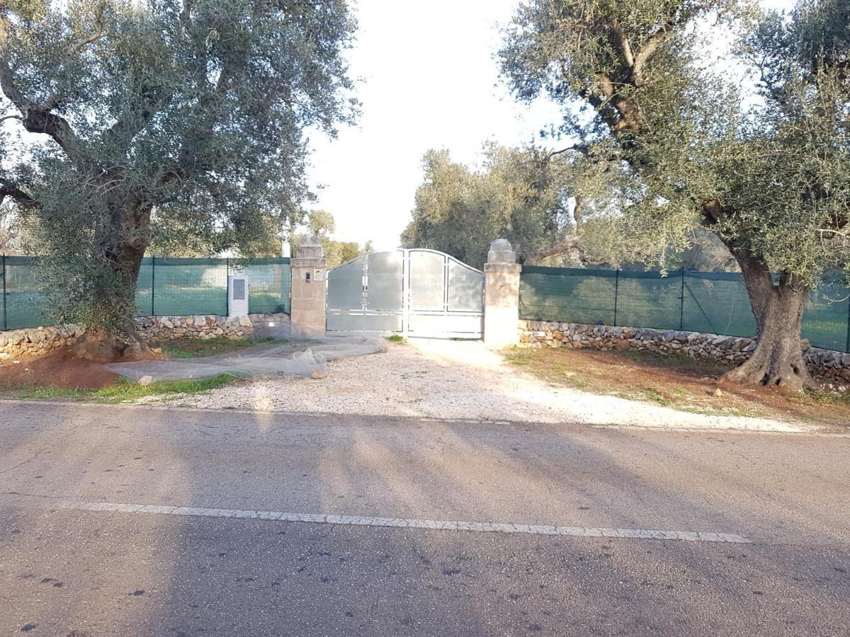 Trullo Incantevole Ostuni Bagian luar foto
